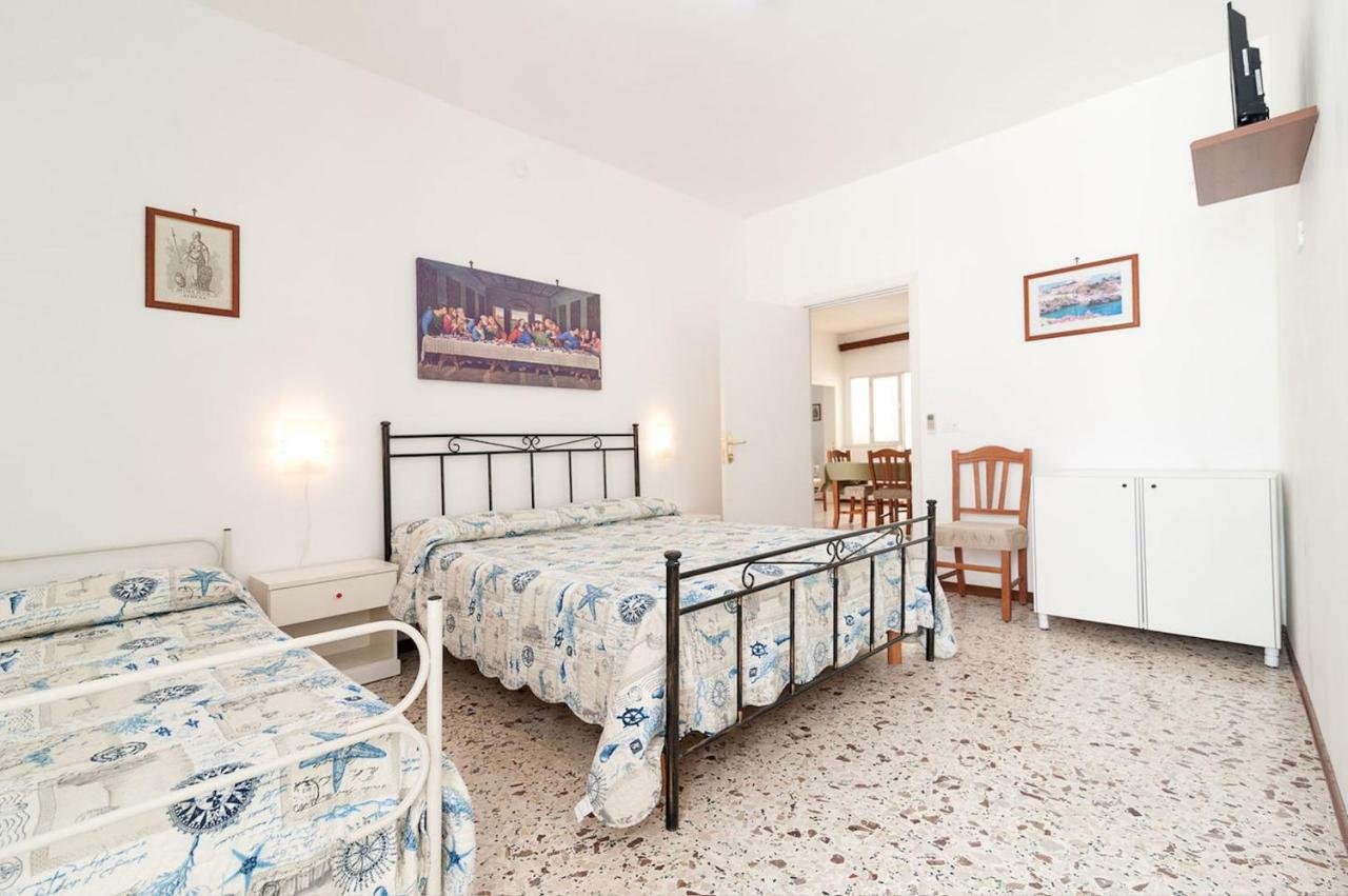 Castro  Enea Bed & Breakfast エクステリア 写真